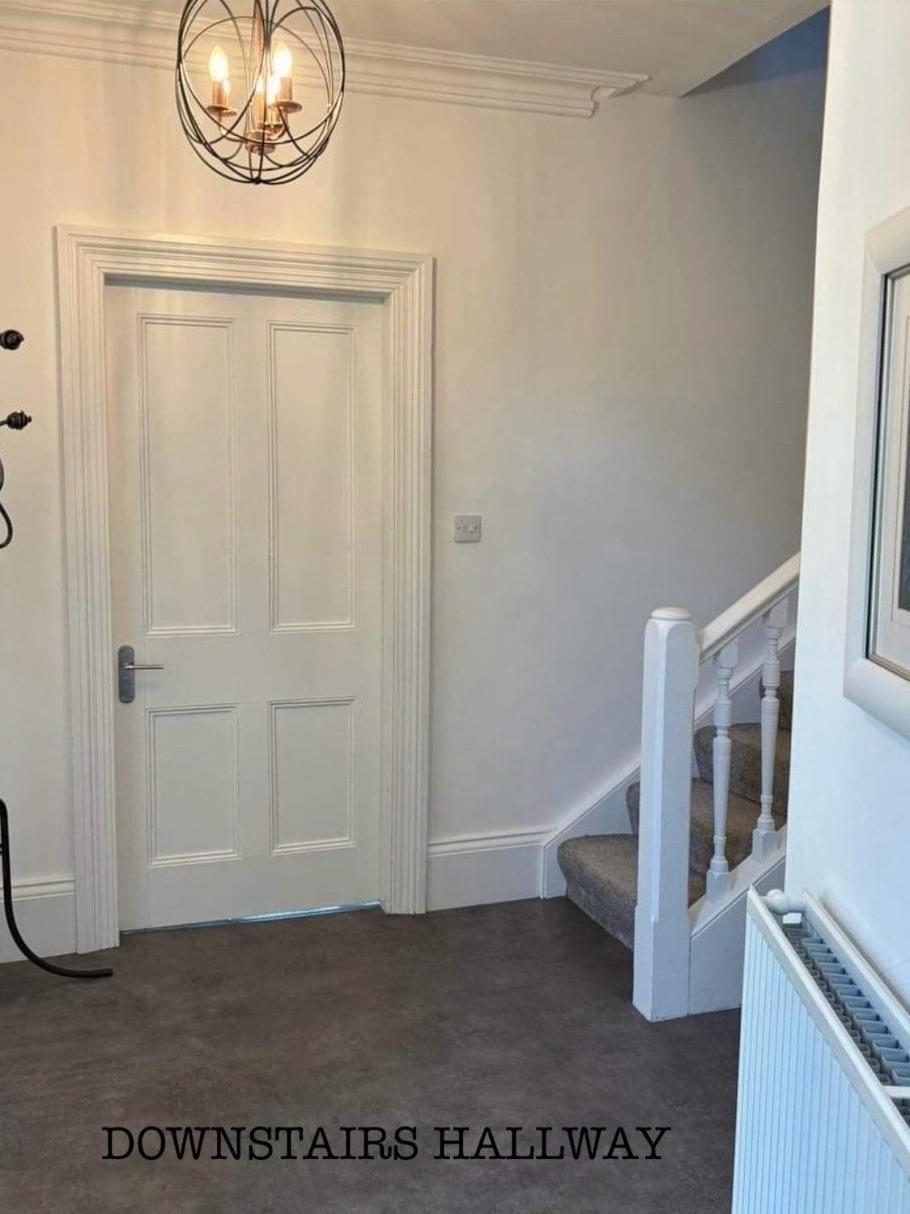 Annie's Flat